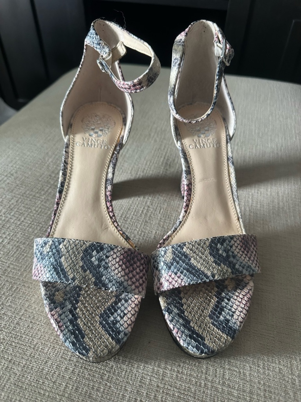 Vince Camuto Sathina Heels - Picture 2 of 5